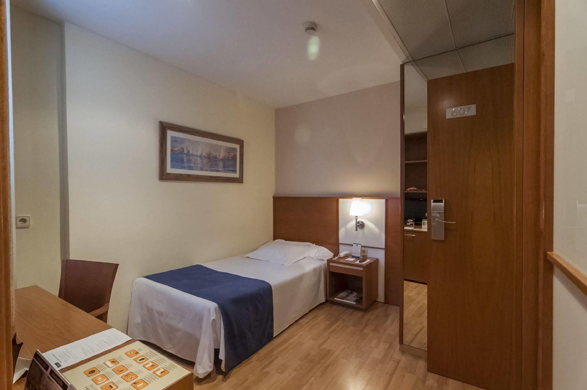 Rh Sorolla Centro Hotel